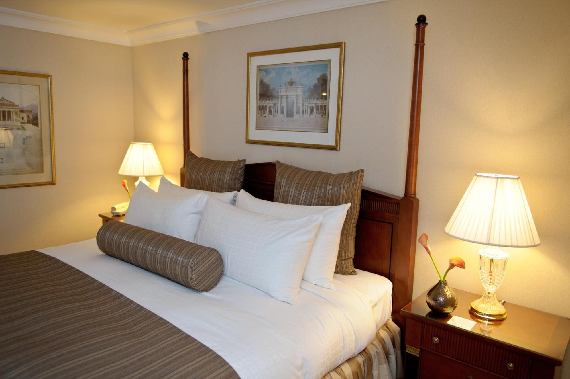 The Waterside Inn Mississauga Habitación foto